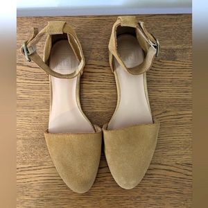 NWOT Gap faux suede ankle strap flats
